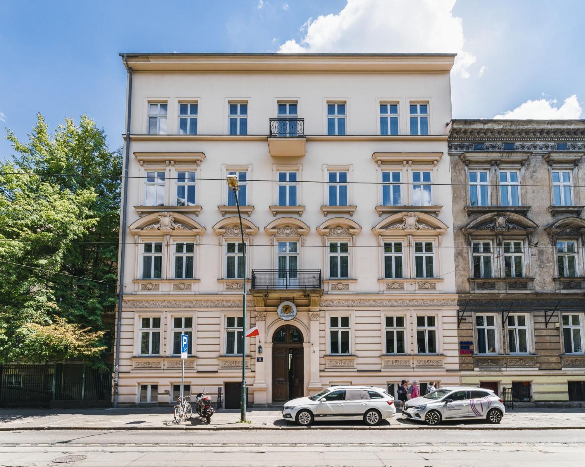 Апартаменты Old Town Luxe Retreat - King Bed - Steps To Main Square Краков Экстерьер фото